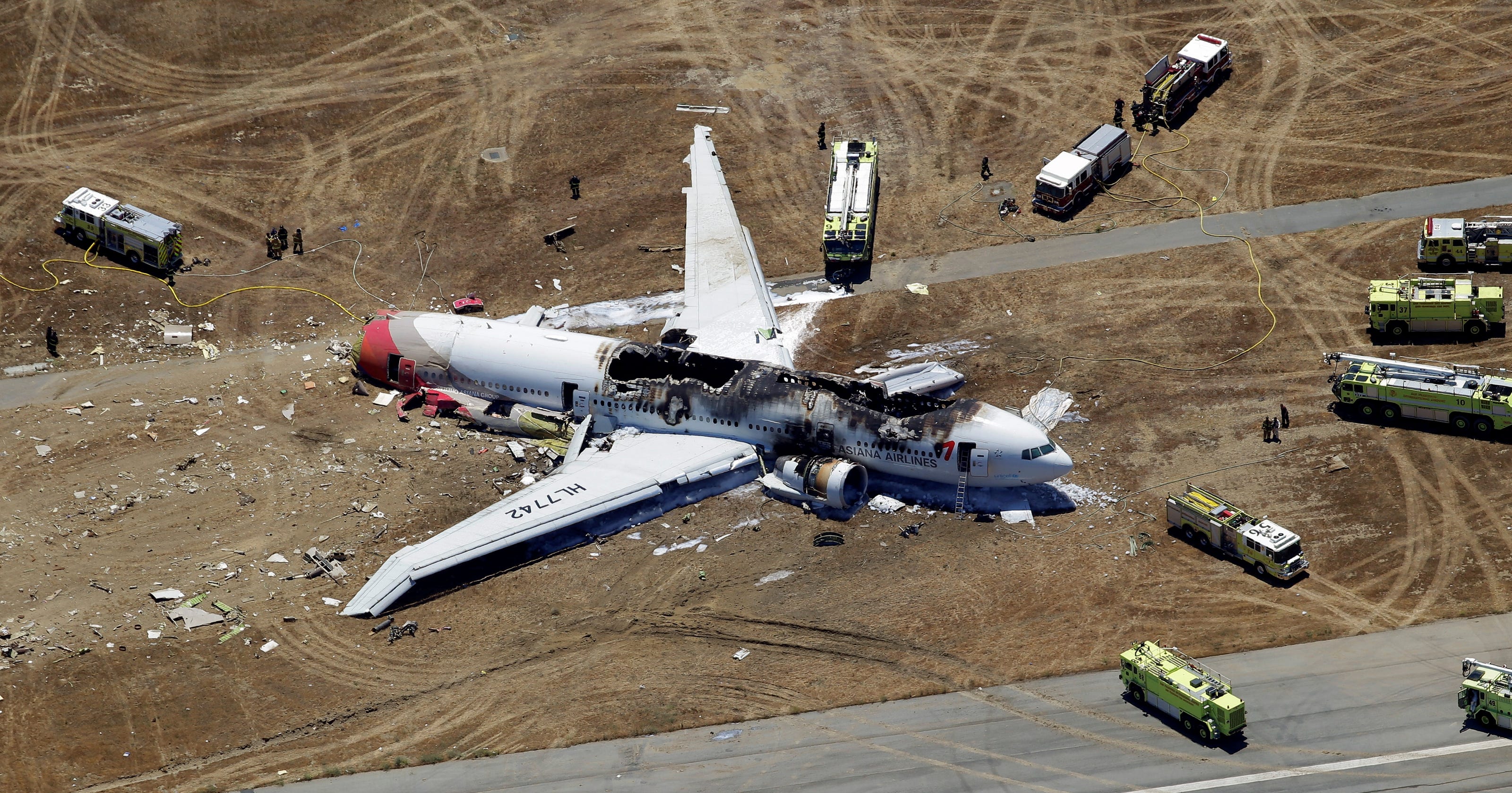 Law firm says it's suing Boeing over Asiana crash