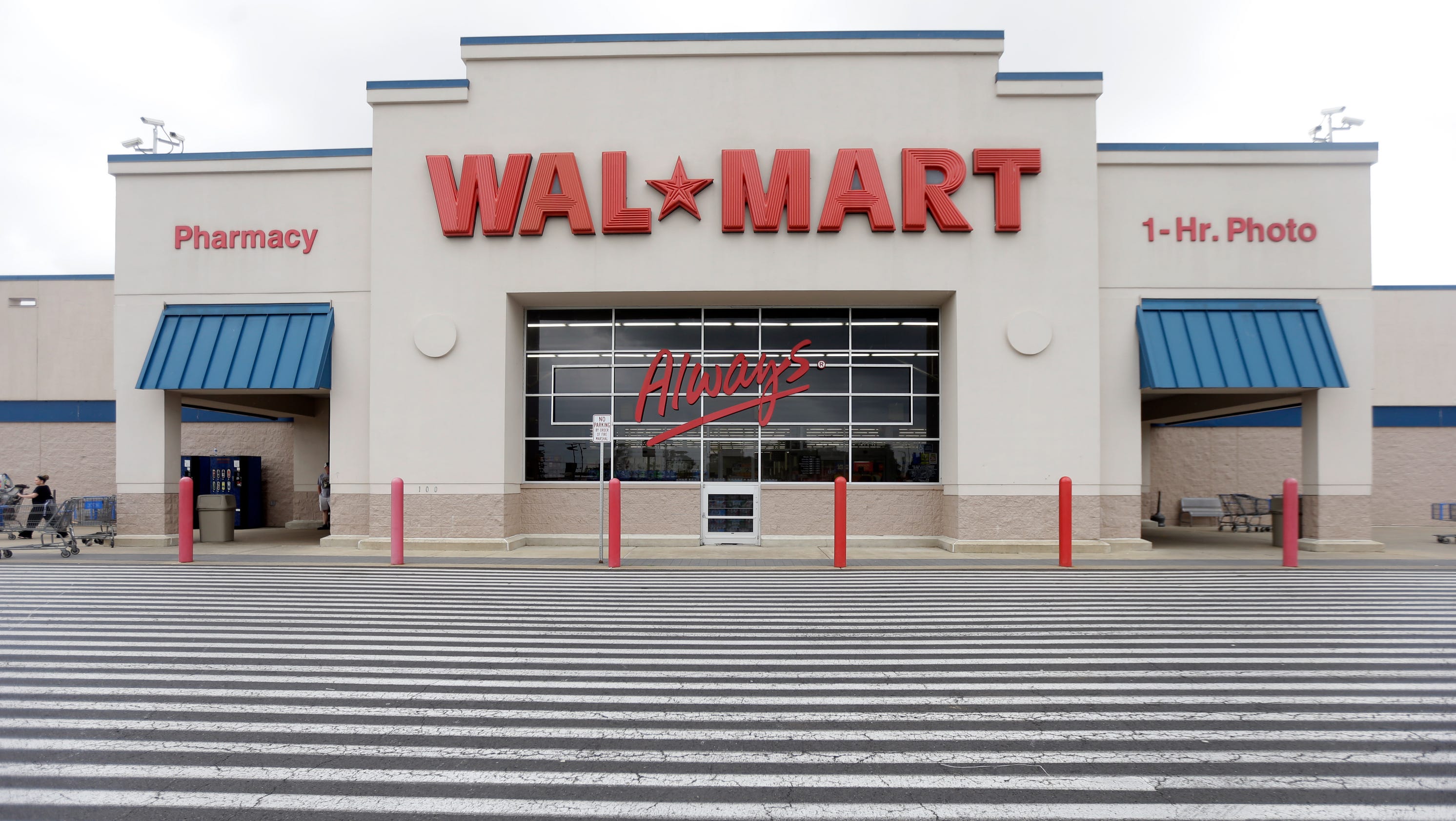 Jackson WalMart employee accused of embezzling over 12K