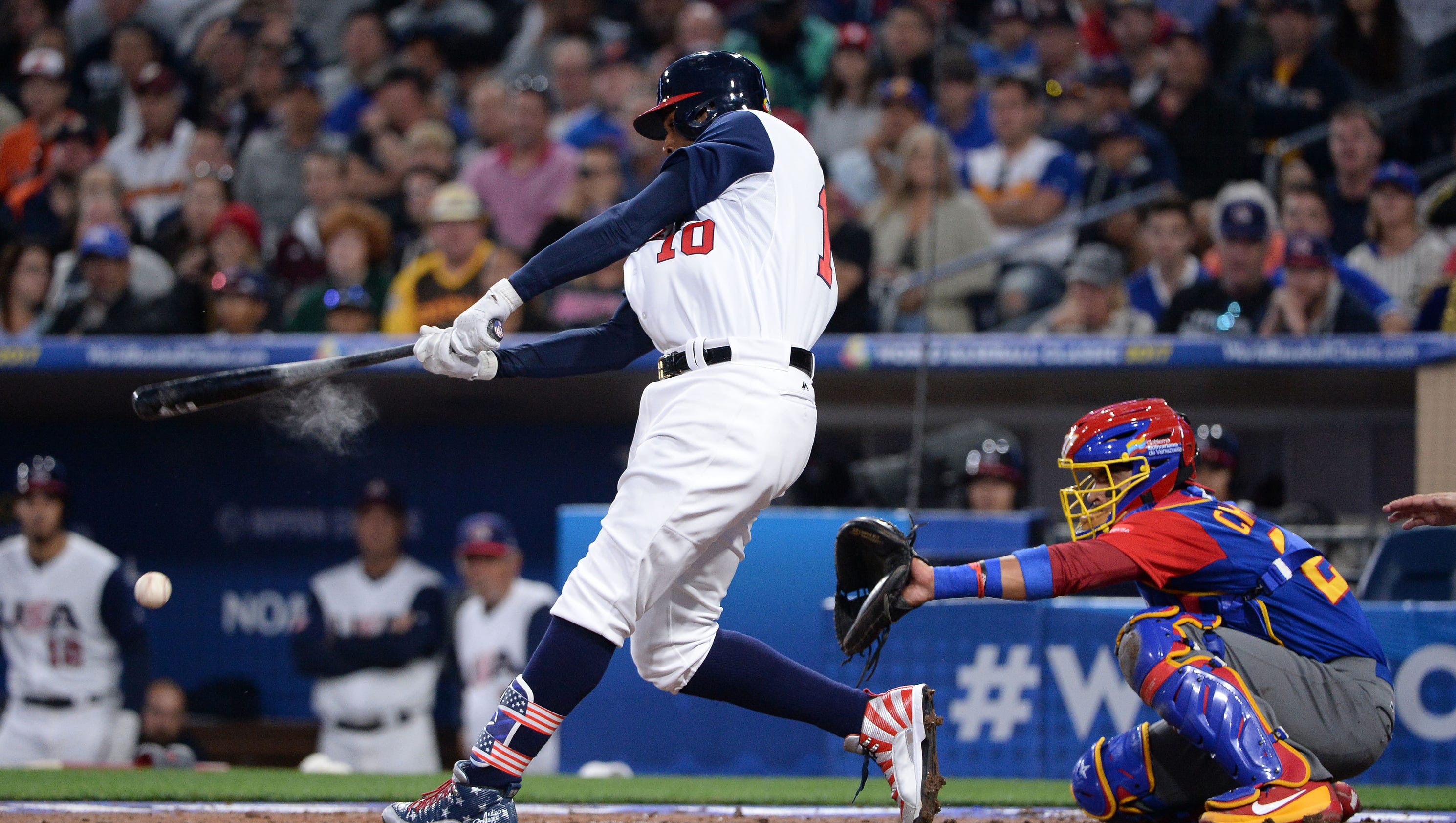USA slugs two homers in 8th inning, stuns Venezuela in World Baseball