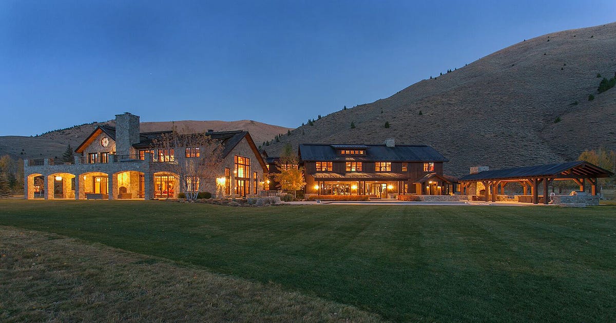Idaho's most expensive home goes up for auction, Irish bar included