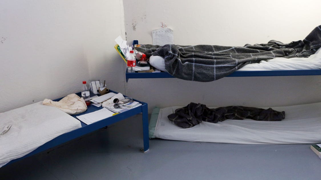 County jail reports 26 inmates without bunk beds