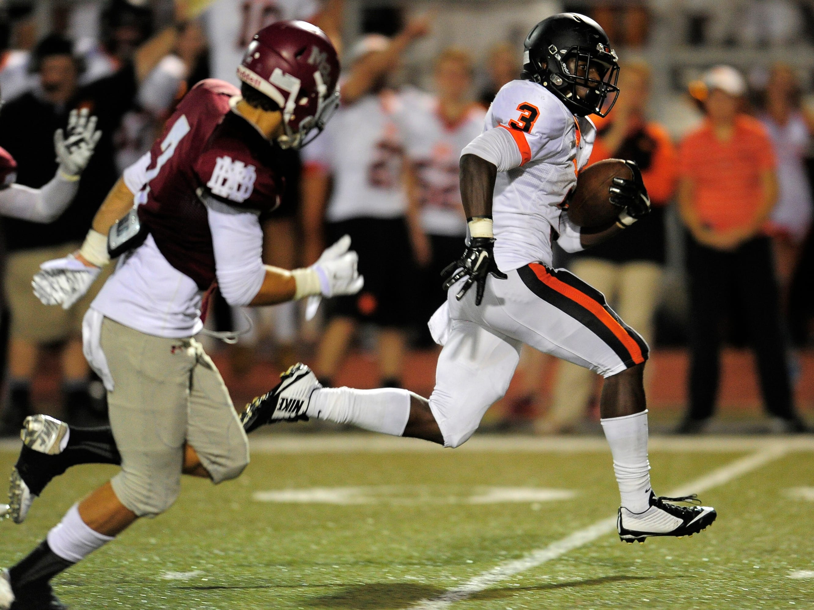 Ensworth running back Darius Morehead speeds past the MBA defense for a touchdown in the second half Thursday.