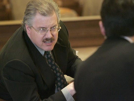 Por favor, todos tenéis que ver MAKING A MURDERER - Página 8 635863023694402827-AVERY-2006-0317-2