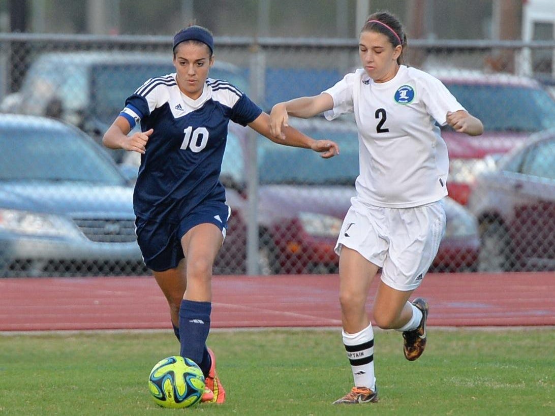 Madison Louk (10) has committed to Miami (Fla.).
