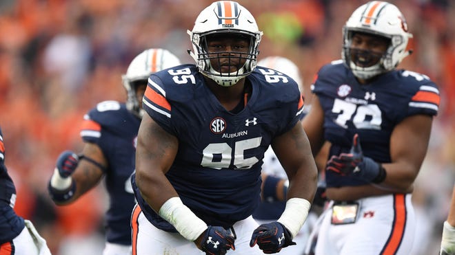 Auburn Knocks Off Alabama Clinches Spot In Sec Title Game