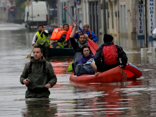 FLOODING IN EUROPE - Paris & Germany  636004547041857517-AP-France-floods