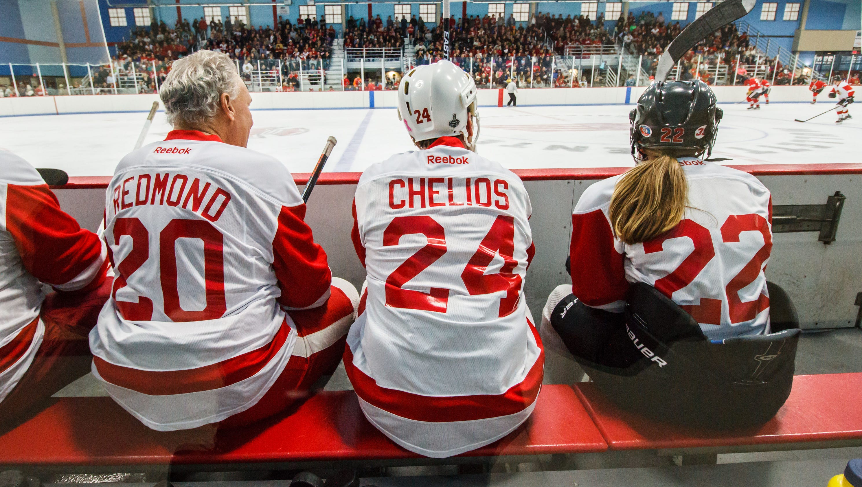 Chicago Blackhawks and Detroit Red Wings alumni game