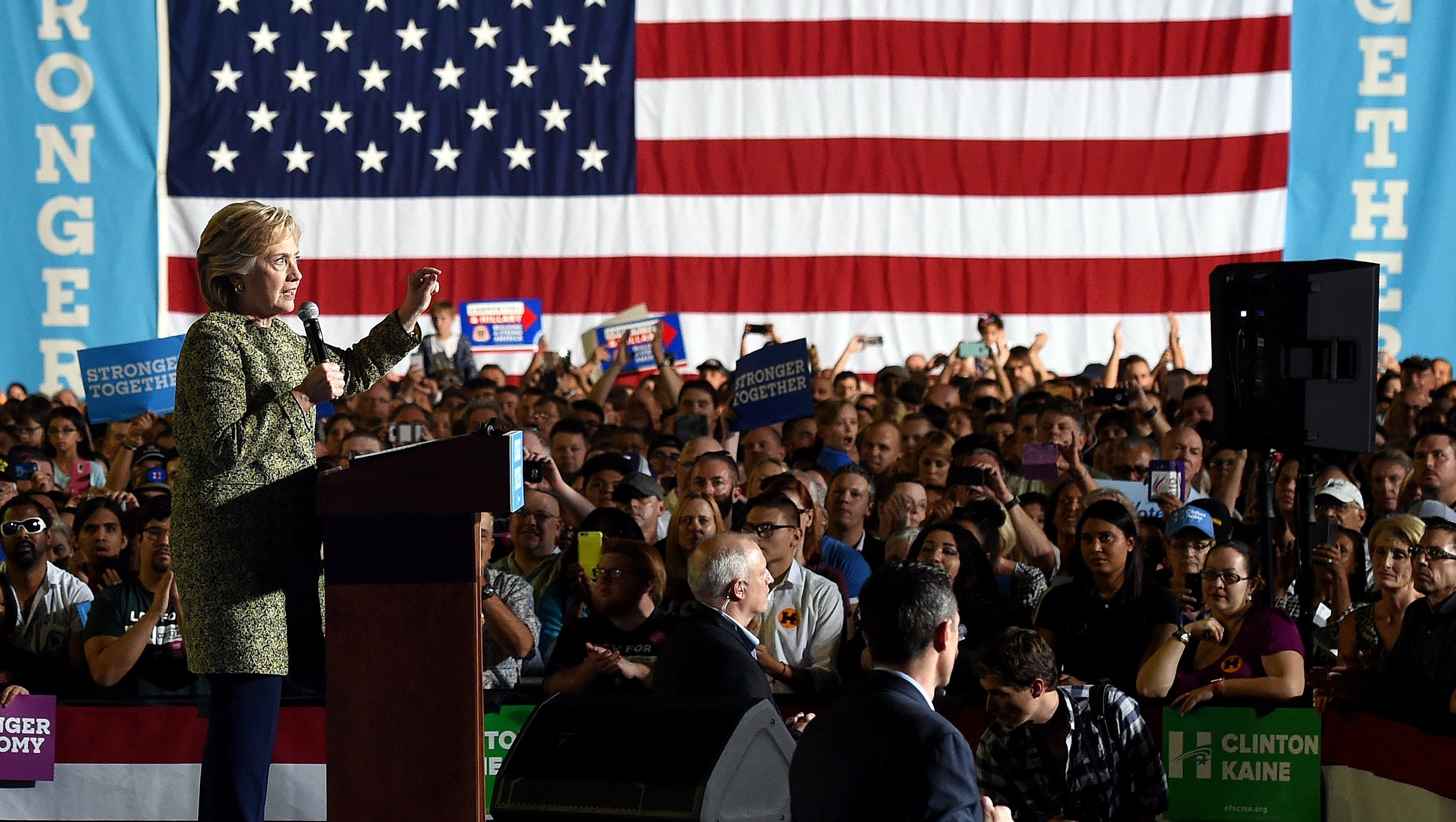 Trump defiant as Clinton rides high in the polls