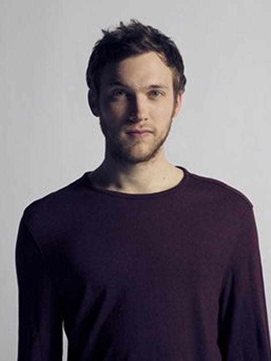 3_2_Phillip_Phillips_full_jpg__320x342_q85.jpg