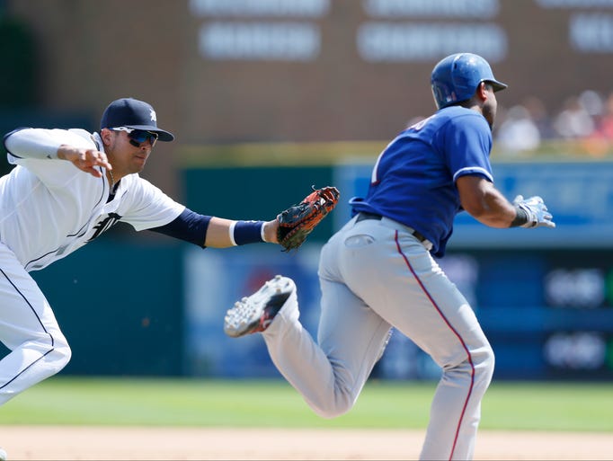 Tigers suffer another loss to Texas at Comerica Park, 4-2 635759479851988321-DT-082315-TR-JHG15