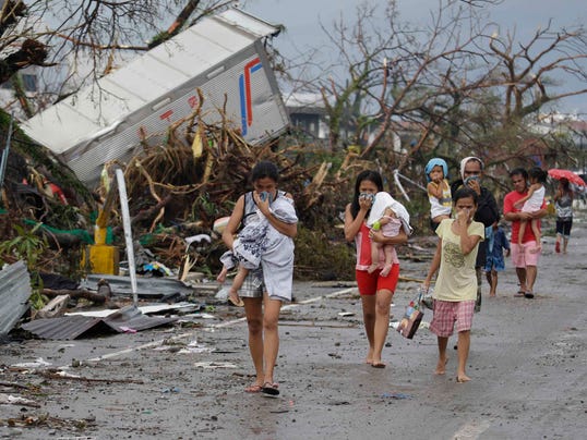 1384070644000-AP-Philippines-Typhoon-003.jpg