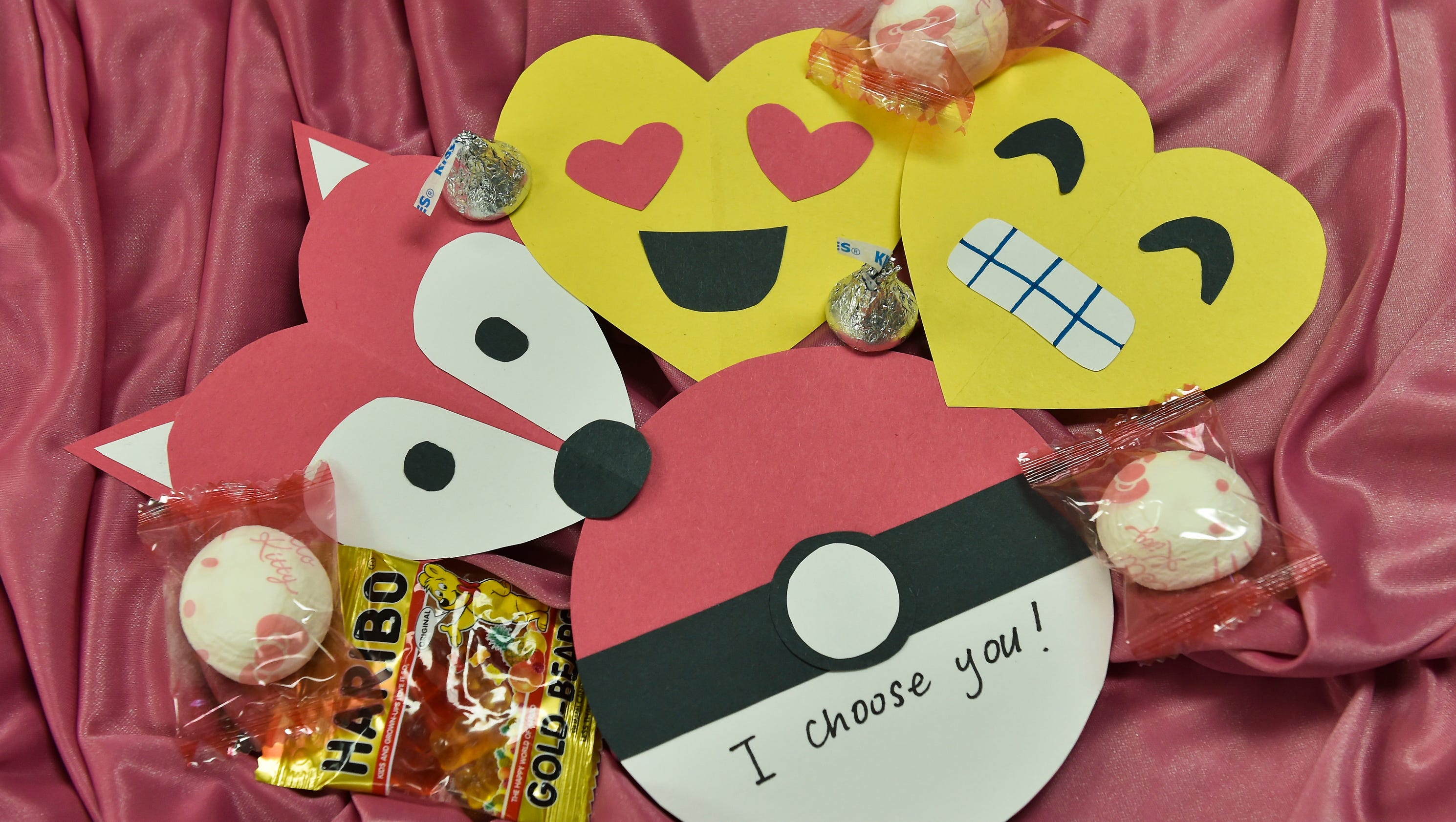 DoItYourself Valentine's Day cards for kids