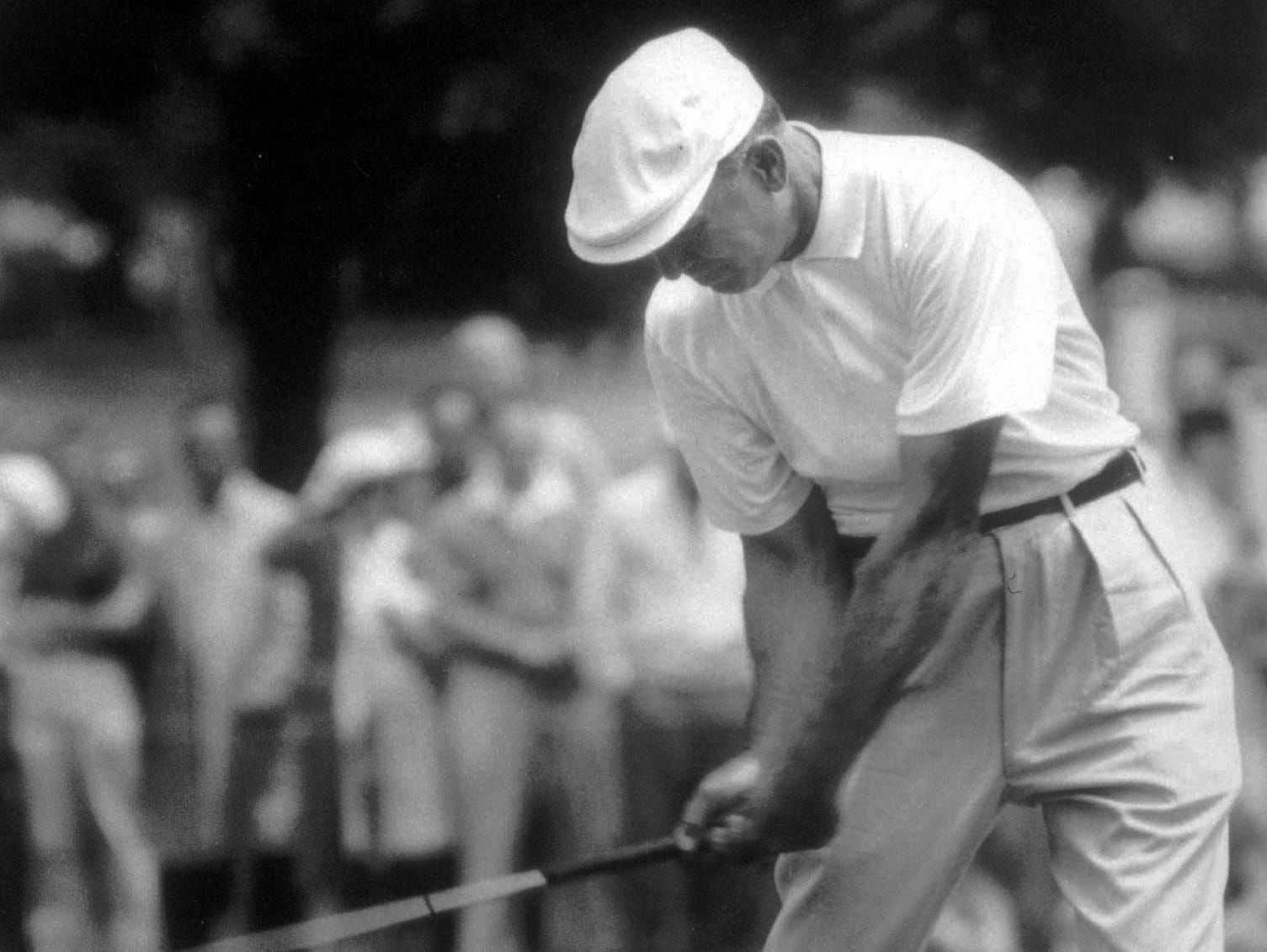 Jules Alexander went to Winged Foot during the U.S. Open in 1959 where he captured iconic images of Ben Hogan. Alexander died Friday a week after falling at home in Rye.