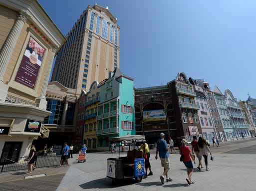 Once fabled Atlantic City hits free fall