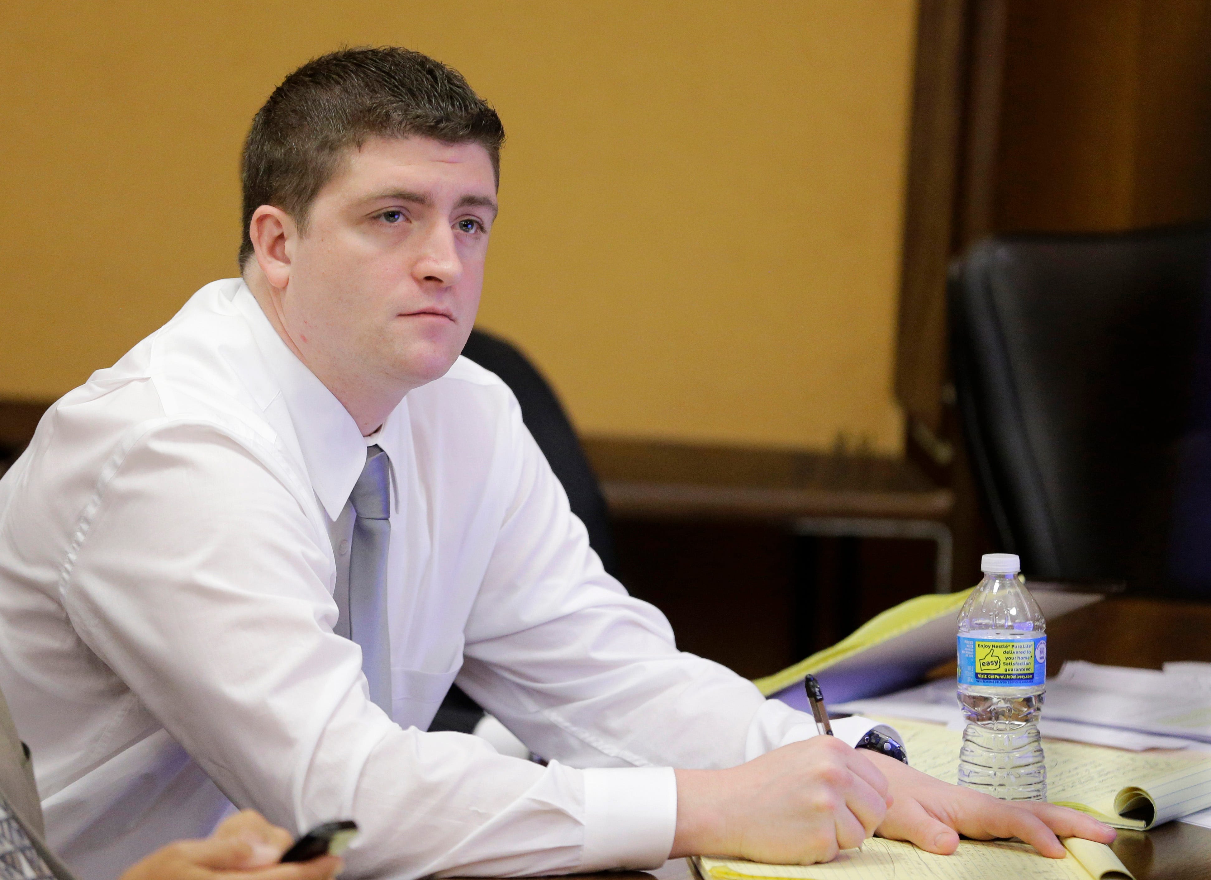 Cleveland cop acquitted of deaths in 137-shot barrage