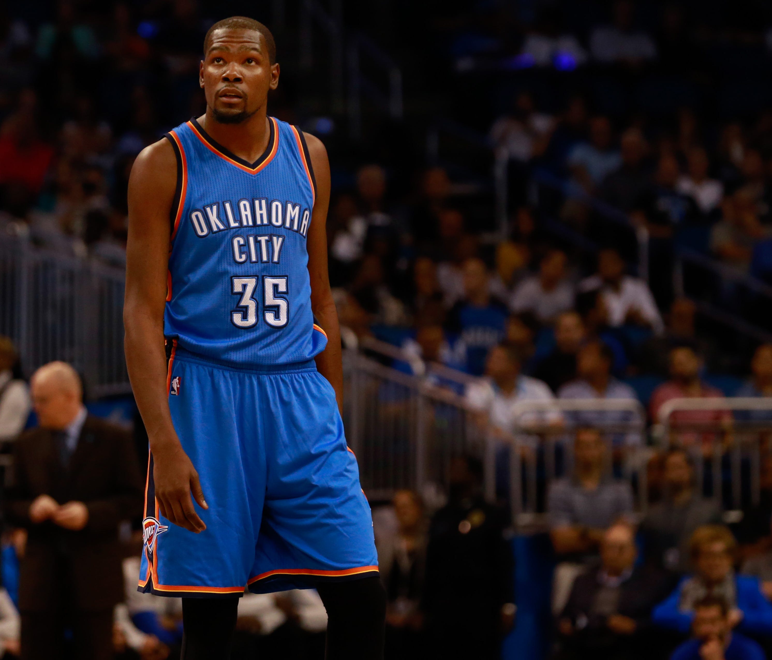 Victor oladipo in thunder top jersey