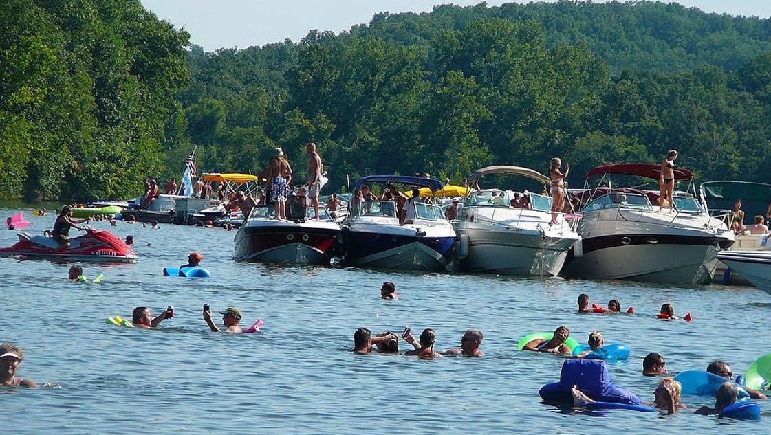 St. Louisan dead in jet ski accident on Lake of the Ozarks