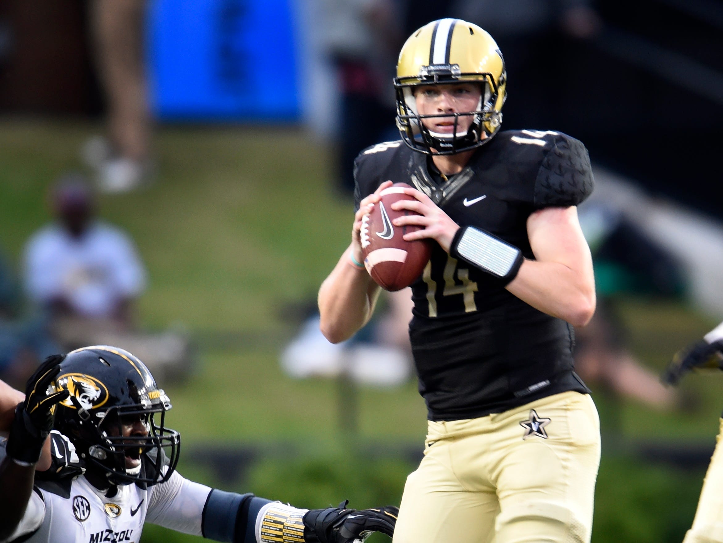 5 quarterback questions Vanderbilt must answer | USA TODAY Sports