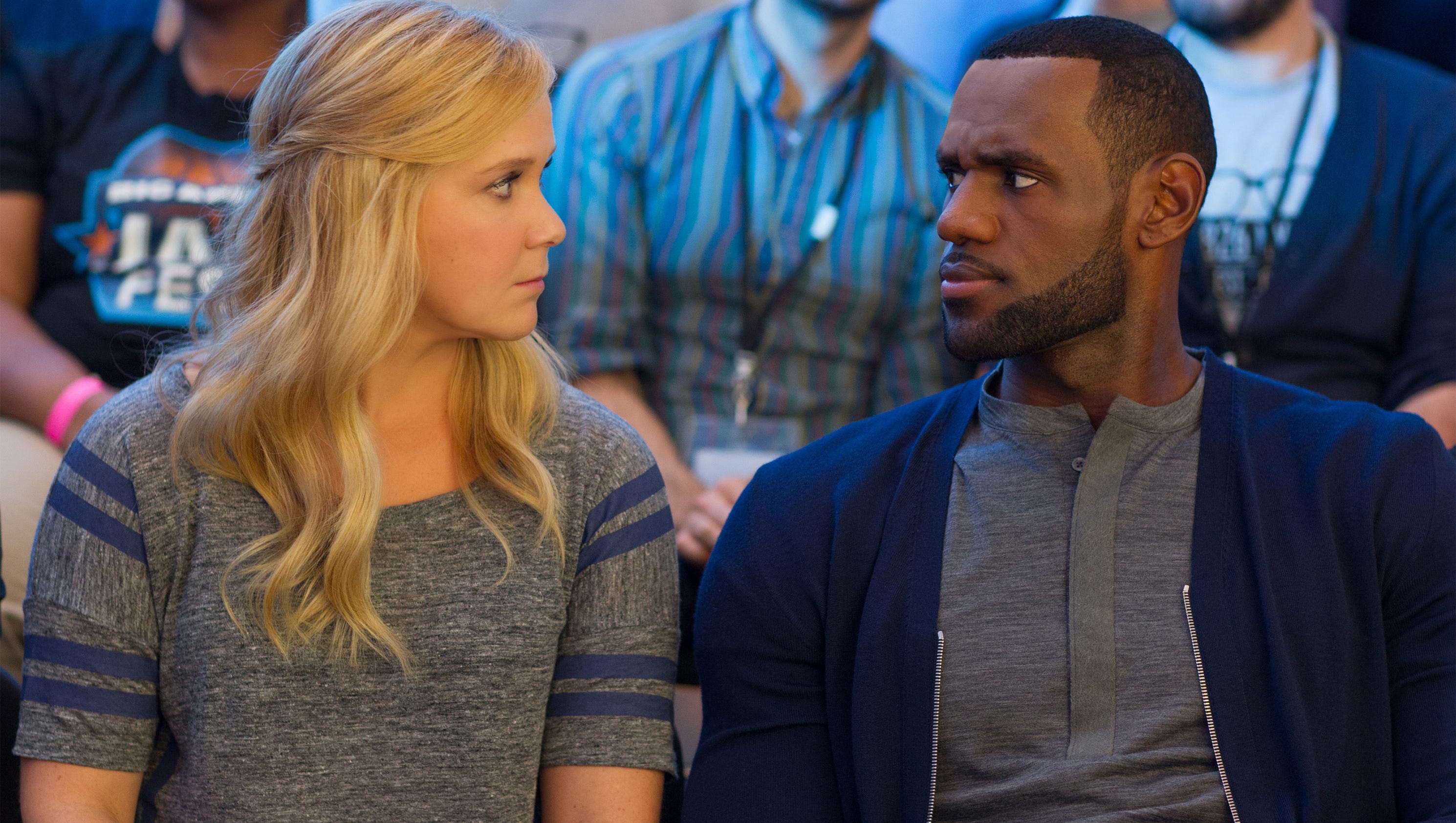 Review: Amy Schumer charms in #39 Trainwreck #39