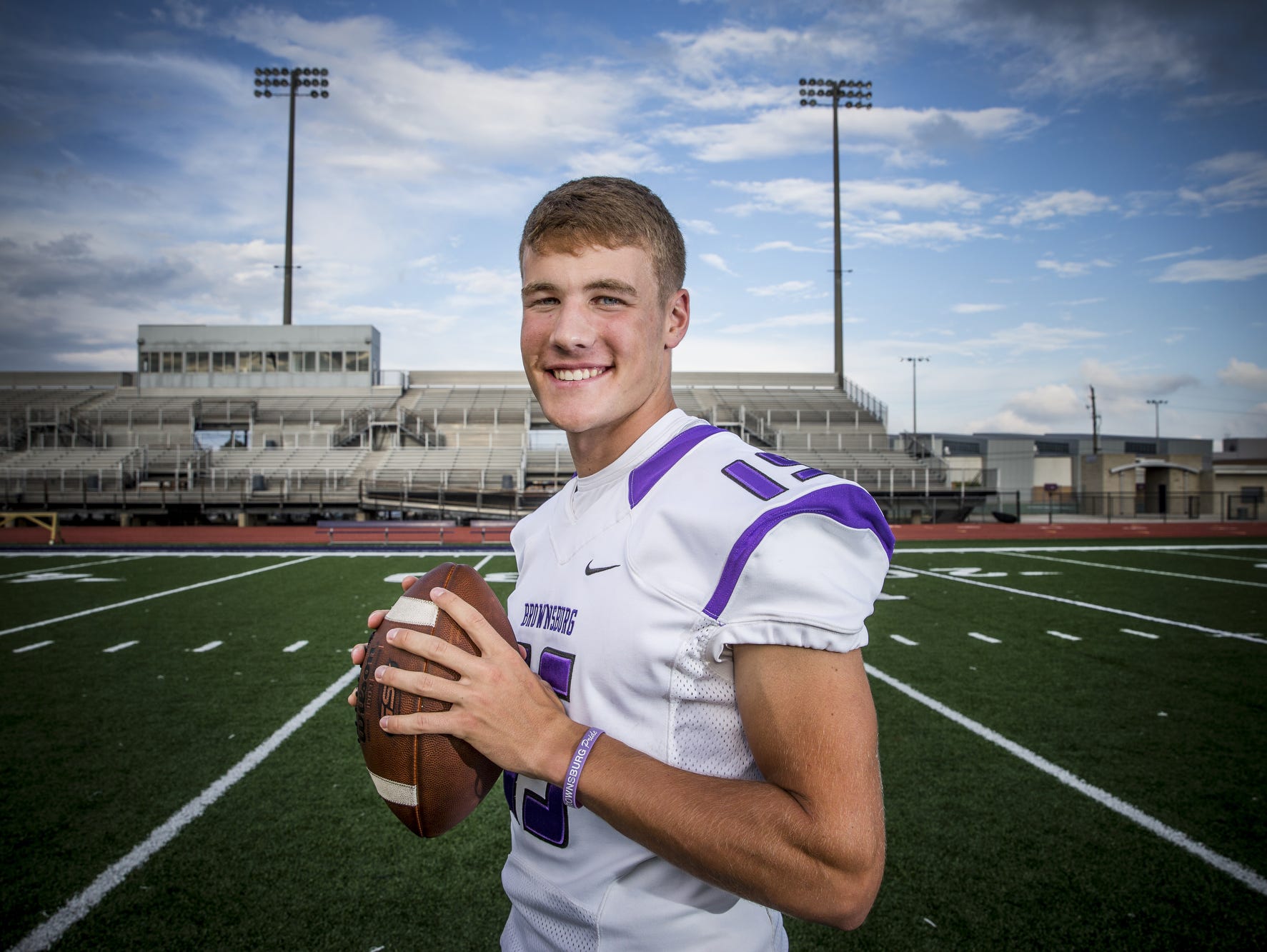 Brownsburg QB Hunter Johnson is among the early favorites for 2016 IndyStar Mr. Football.