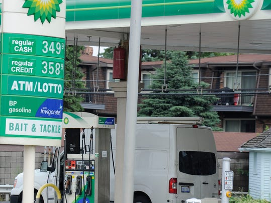 bu13-gasprices-1014y.jpg