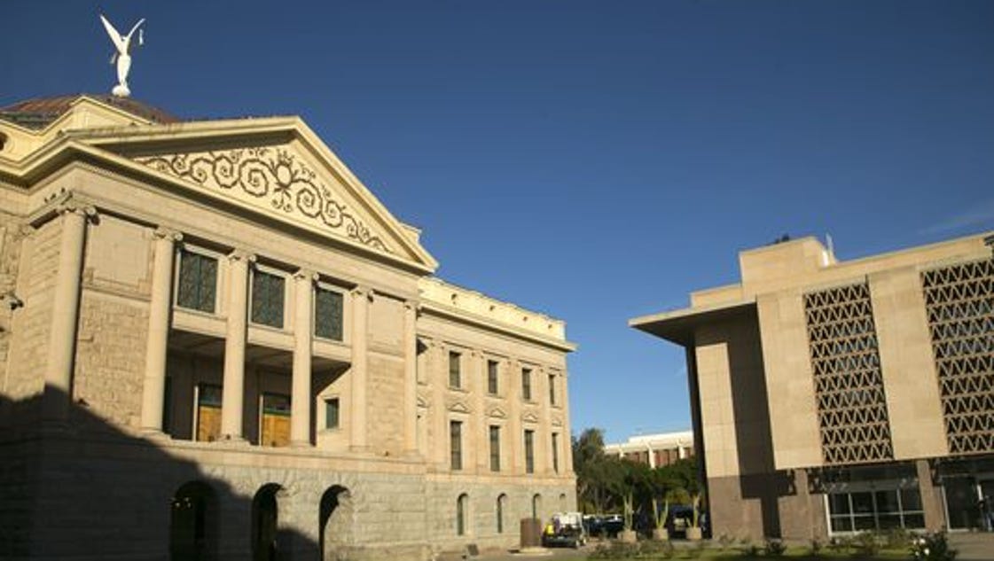 Arizona bill to extend ethnic-studies ban to universities dies - AZCentral.com