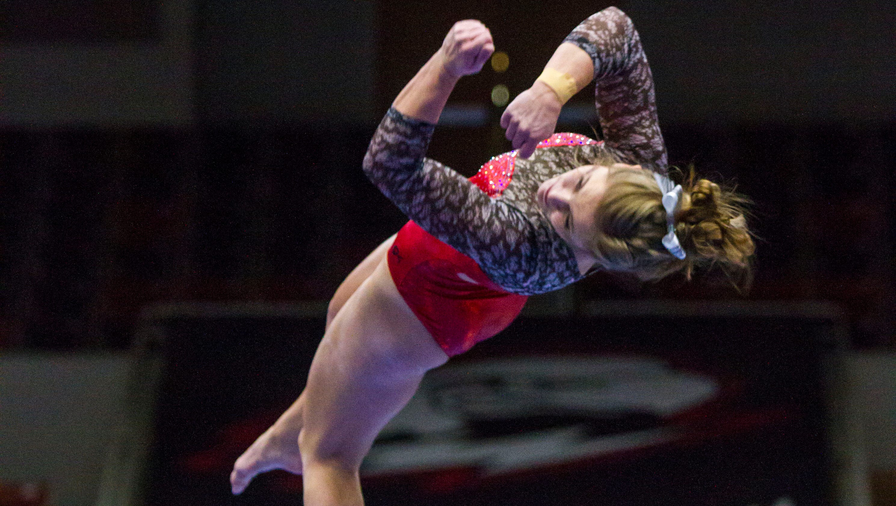 SUU gymnastics: Flippin' Birds top Stanford to open season - St. George Daily Spectrum