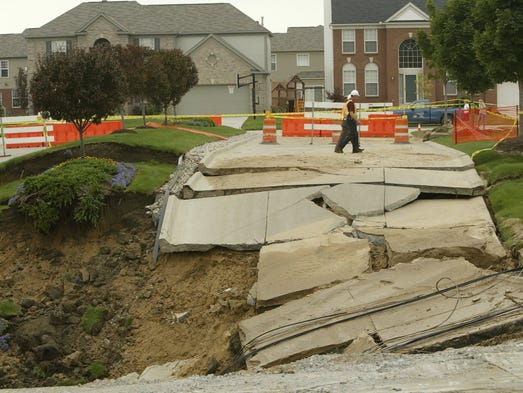 This view shows the entrance to the Villa Fontana subdivision.