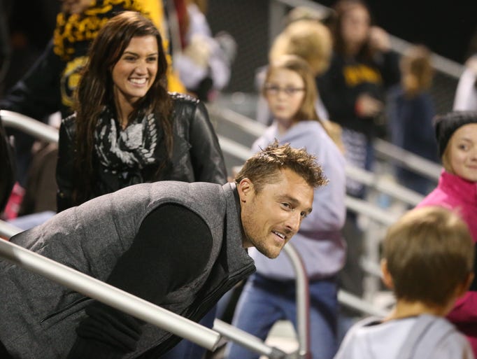 Bachelor 19 - Chris Soules - Media - Tweets - Facebook - IG - *Spoilers & Sleuthing* - Discussion - Page 22 635497888723921570-des.m1025bachelor13242