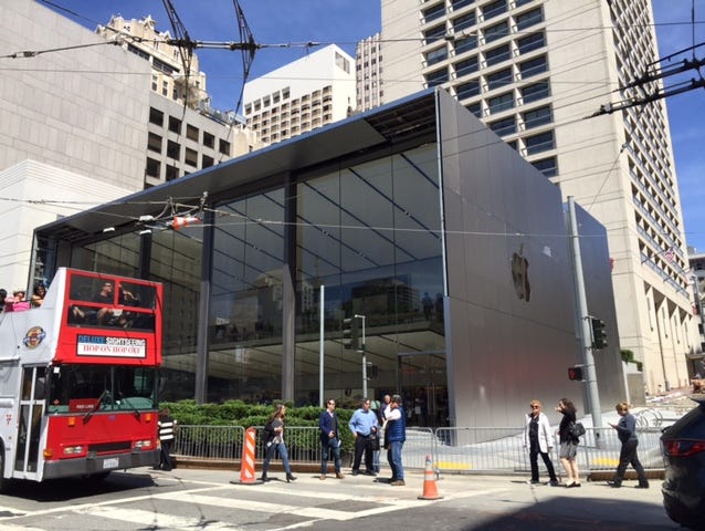 Apple's new flagship store in San Francisco boasts a town hall feel.