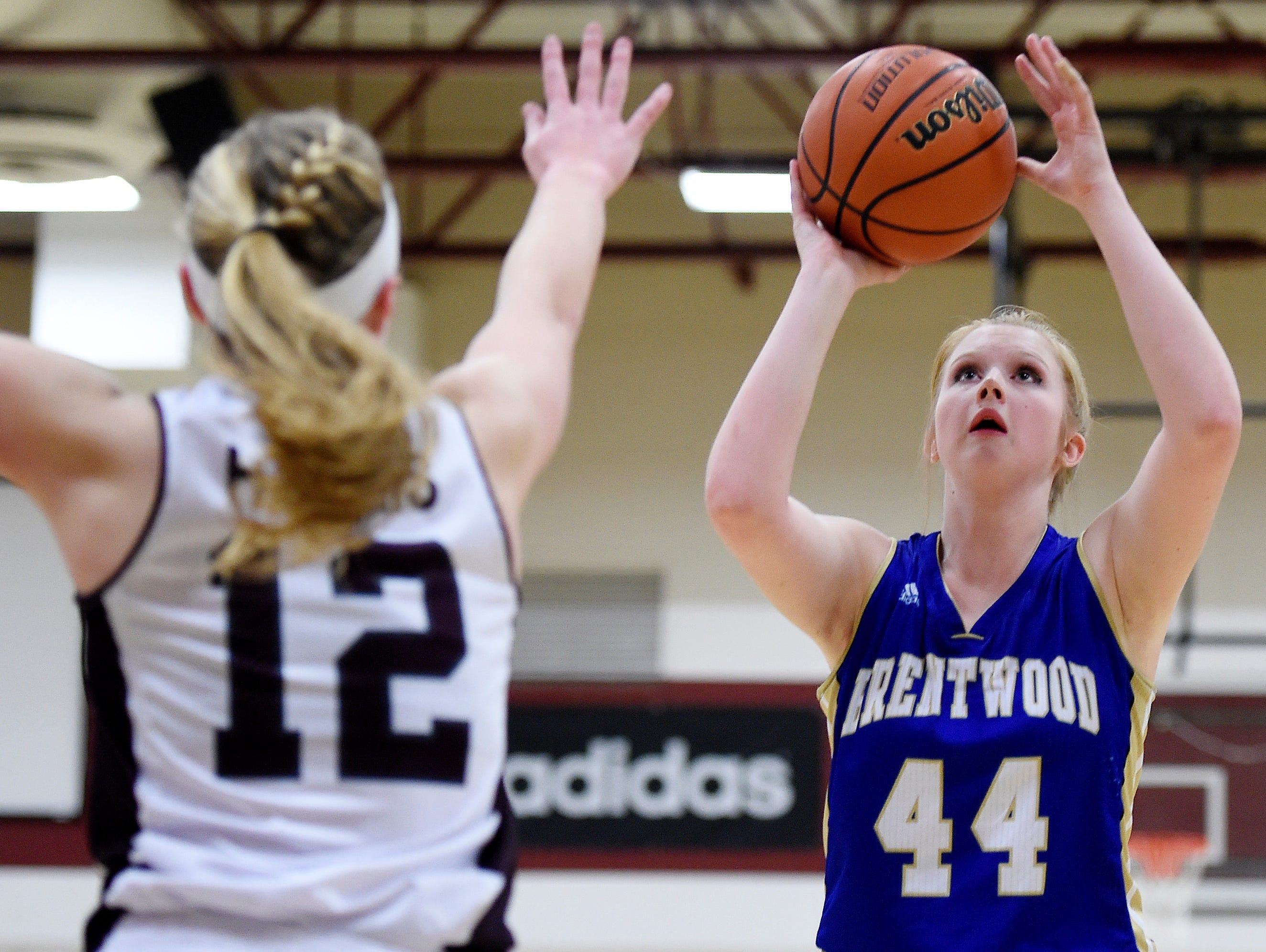 Brentwood's AK Lawrence (44) shoots over Franklin's Holly Harris (12) during the second half at Franklin High School, Tuesday, Feb. 16, 2016, in Franklin, Tenn.