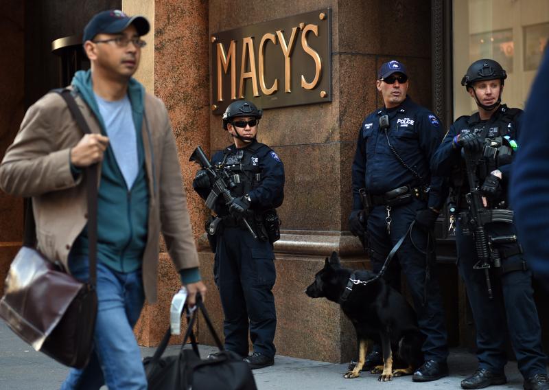 Transit riders unfazed by NY terror threats, thankful for security
