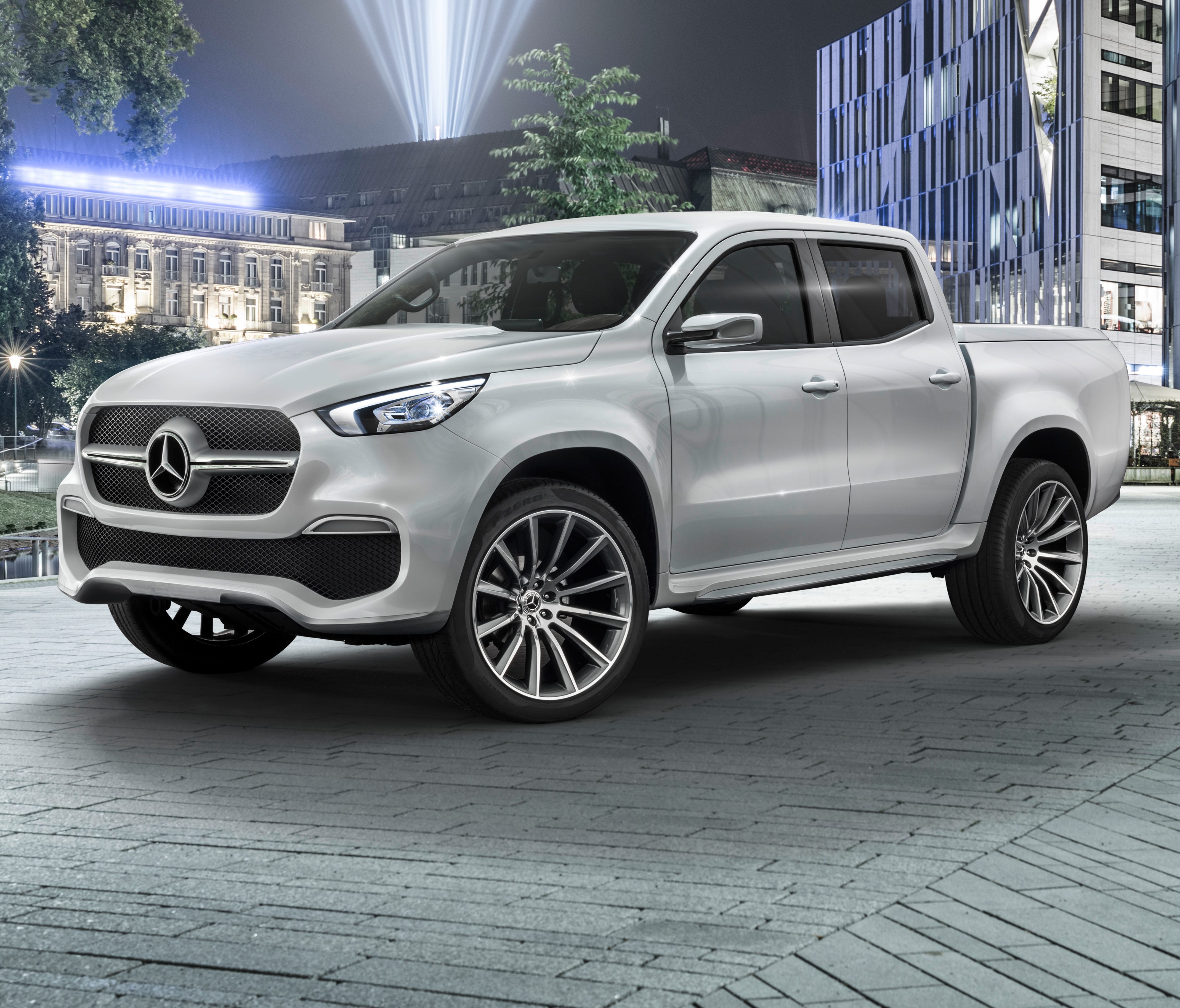 Mercedes-Benz show its concept for a pickup, the Concept X-Class