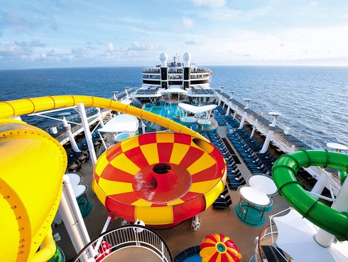 The Norwegian Epic cruise ship has the only bowl slide at sea. Passengers will have fun swirling down the Epic Plunge, which ends in a splash at the bottom.