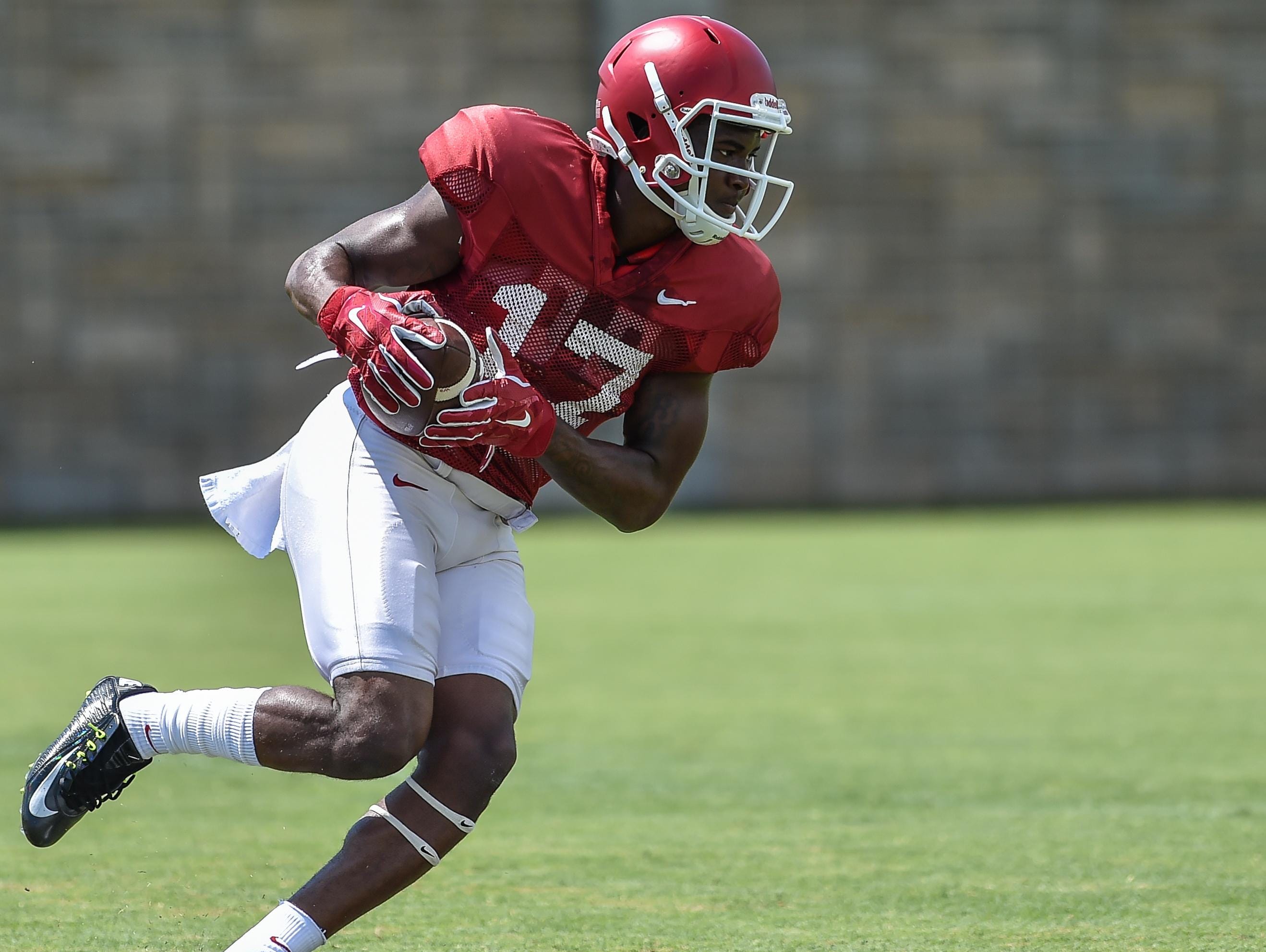 Arkansas’ talented redshirt freshman wide receiver JoJo Robinson was officially reinstated to the team on Monday by head coach Bret Bielema.
