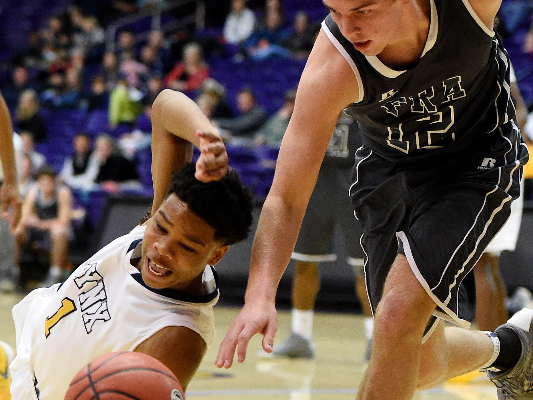 Franklin Road Academy's Roland Stevens, right, and Lausanne's Adam Boyce chase a loose ball in the DII-A semifinals at Lipscomb University on March 3, 2016.