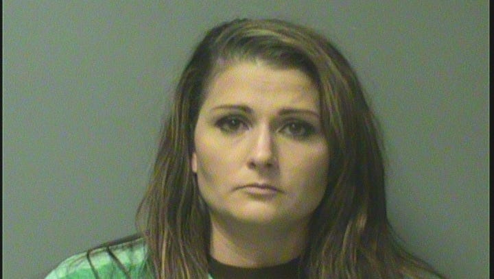 Erin Lee Macke Left 4 Kids Home Alone, Took Off for Europe Erin Lee Macke Left 4 Kids Home Alone, Took Off for Europe