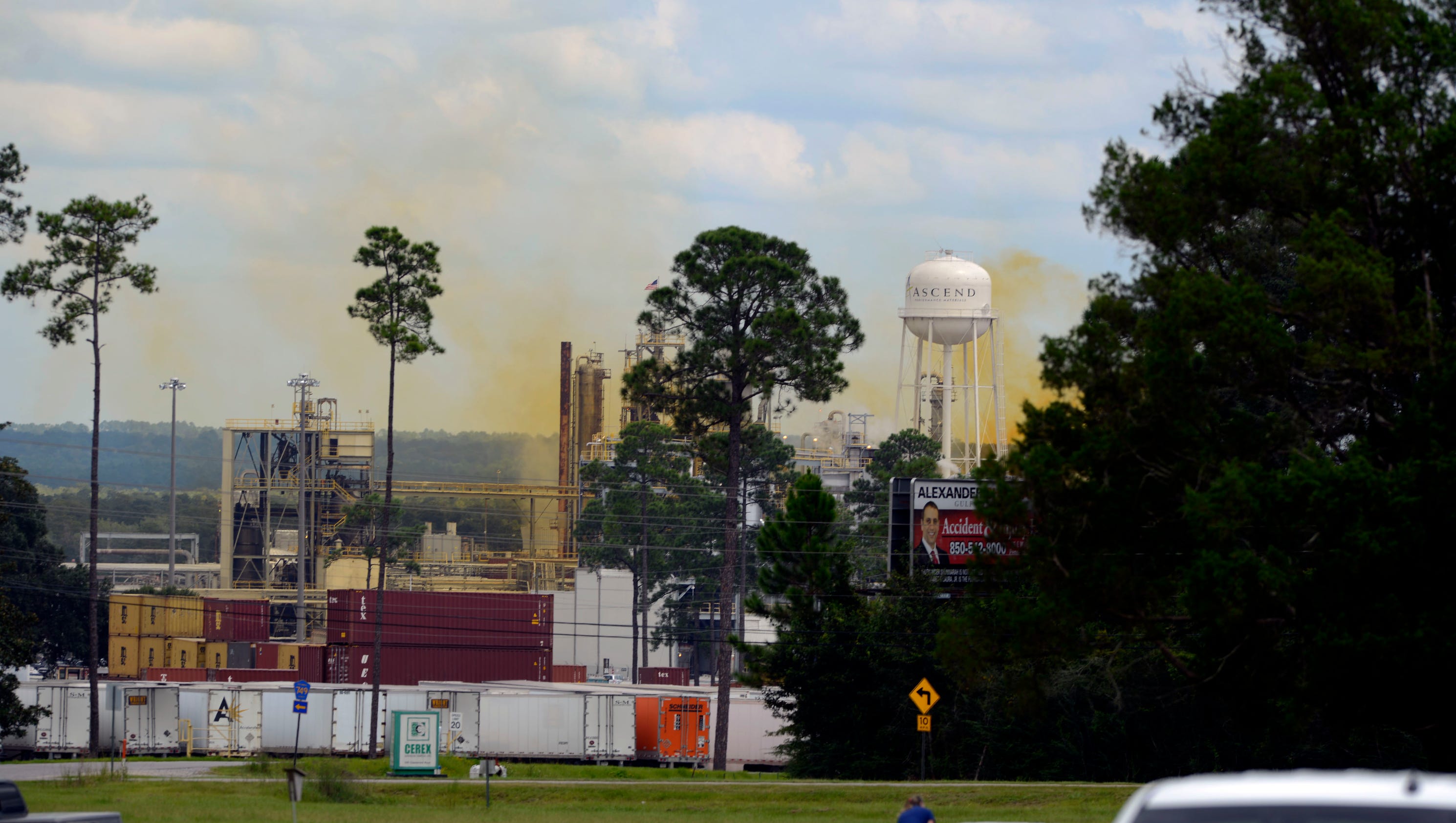 1 dead in Cantonment chemical plant blast