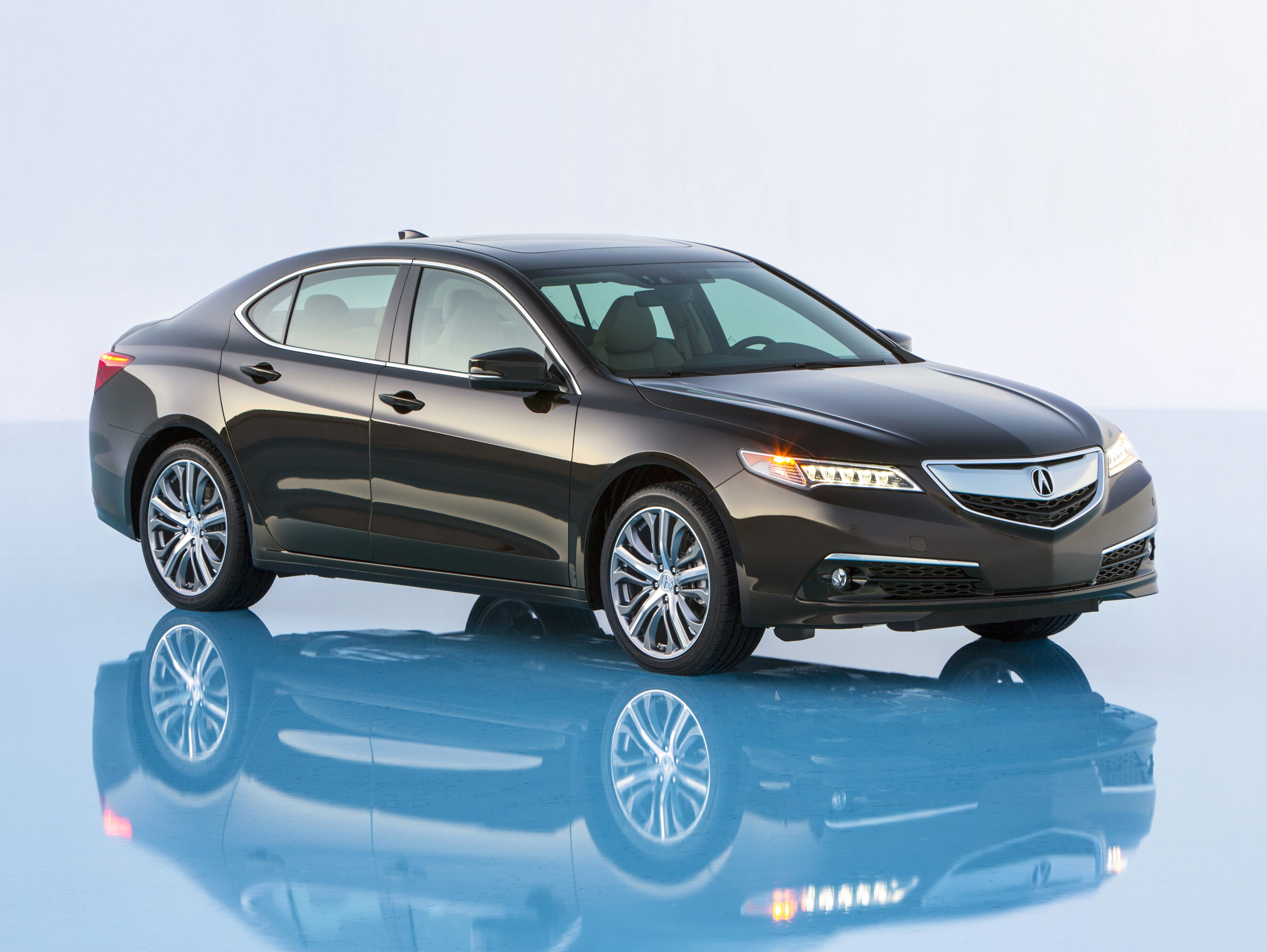 Acura's 2015 TLX will go on sale in August, recplacing the smaller TSX and larger TL.