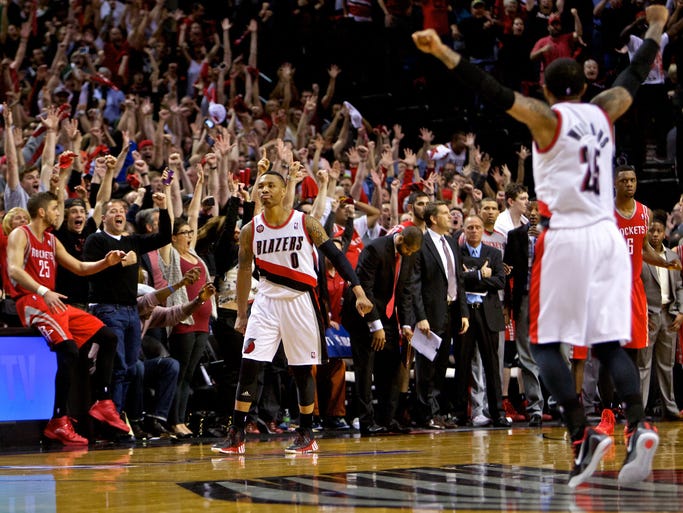 BLAZERS GAME Emanda Seres