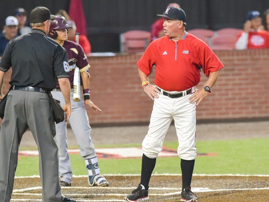 635992892267312173-tda.Cajuns.baseball.vs.ULM.05.19-5766.jpg