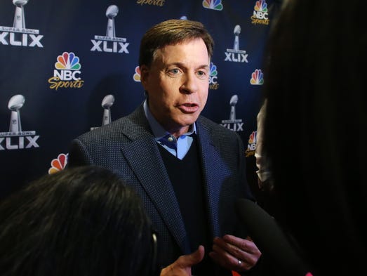 Bob Costas speaks to reporters during the NBC Sports