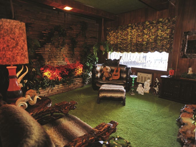 One step inside the Jungle Room and the meaning behind the name is apparent. Not only will you find a waterfall, but the décor is fashioned after Polynesian and Asian influences.