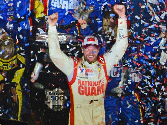 1393217186000-USP-NASCAR-Daytona-500-002