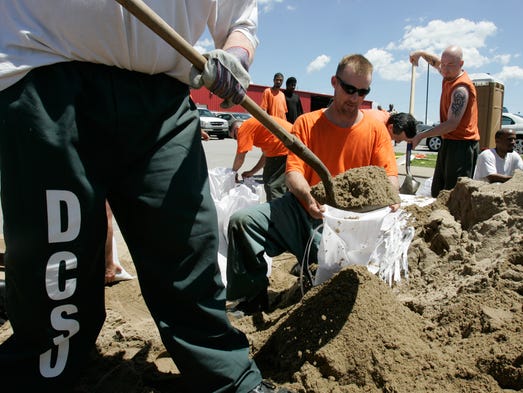 Metro inmates Joseph Taylor, right, and Josh VanKirk
