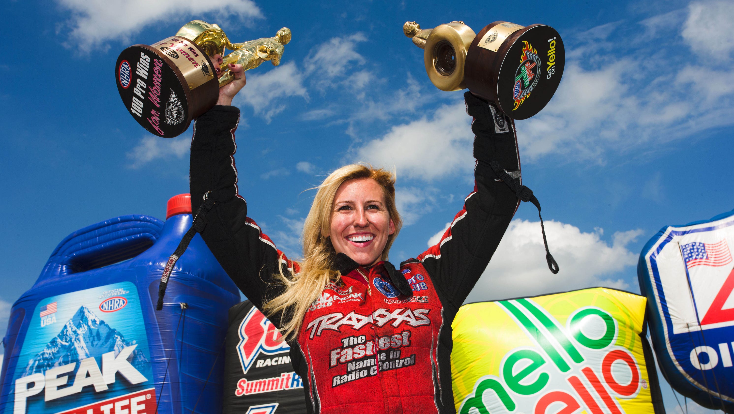 Courtney Force earns 100th NHRA win by female driver