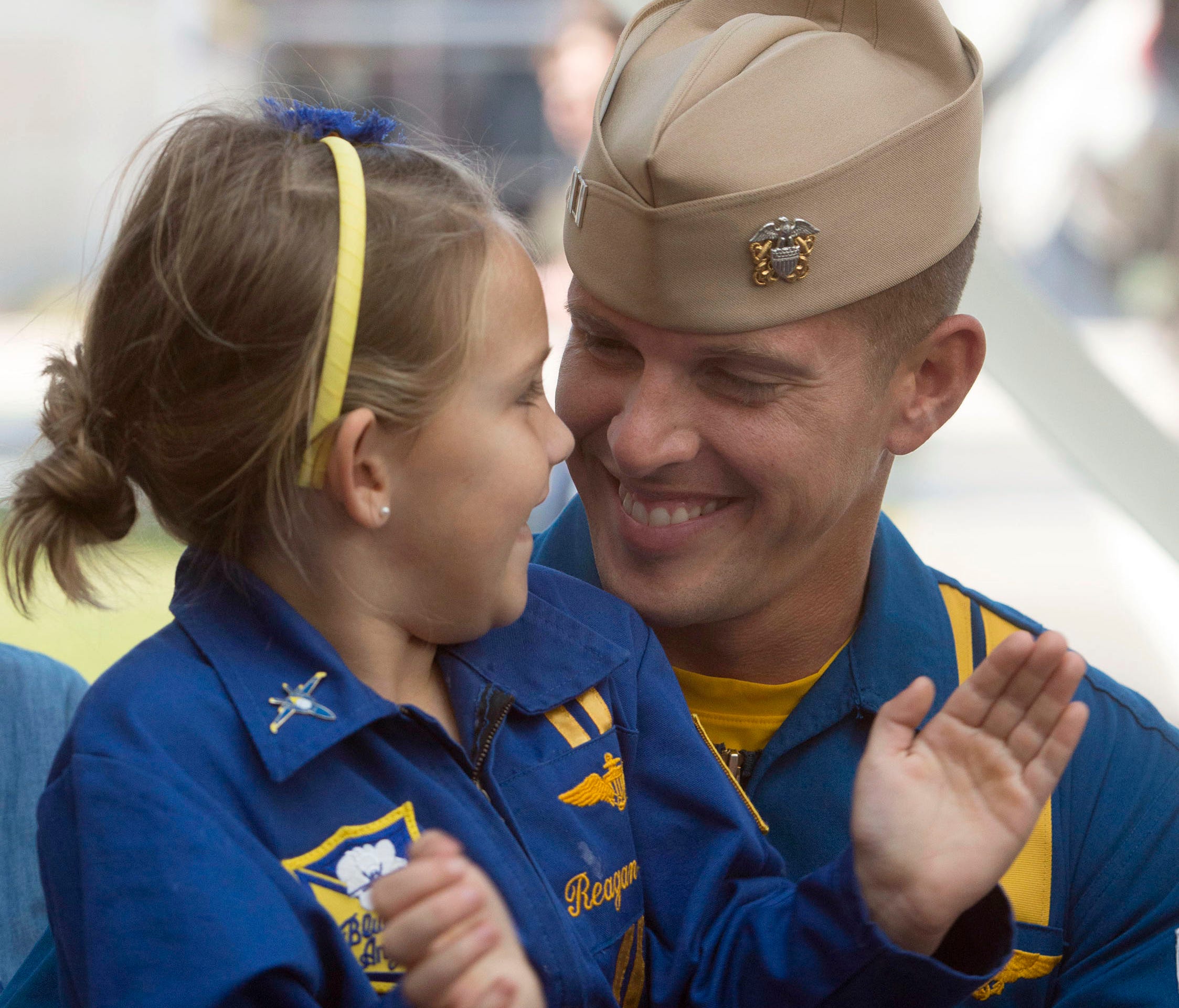 Florida military town mourns Blue Angel's death