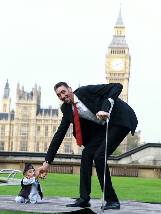 World's tallest man meets world's shortest man