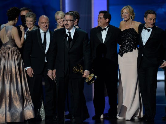 'Breaking Bad' Takes First Emmy For Best Drama Series 1379908372000-XXX-2013-EMMYS-jy-8812