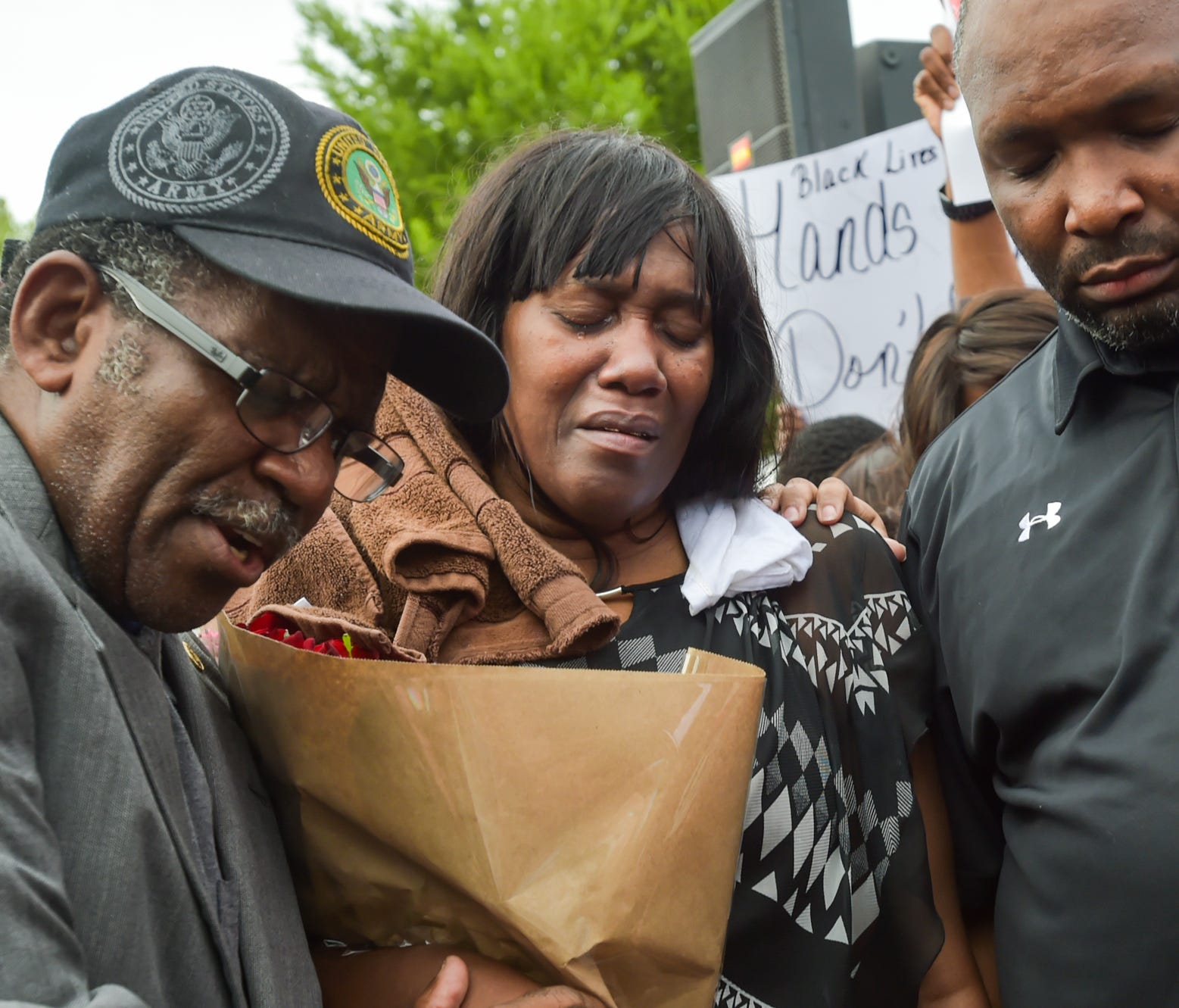 New video in Alton Sterling shooting stirs anger